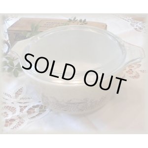 画像: 50%OFF パイレックス  きのこ柄キャセロールM